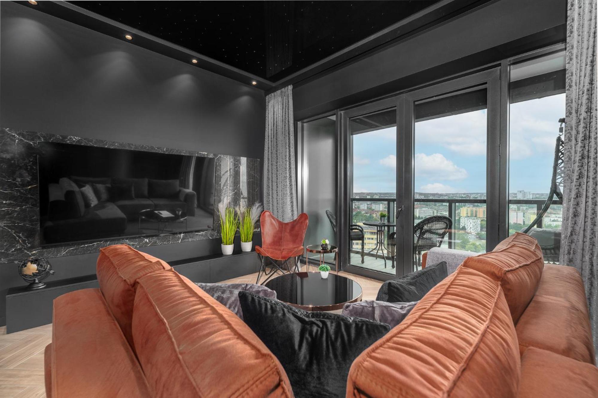 Margi Velvet 13th Floor Led Ceiling Bath Pool * Szczecin